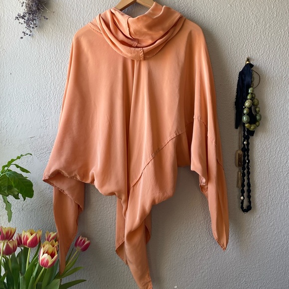 Haute couture orange silk blouse - Picture 2 of 7